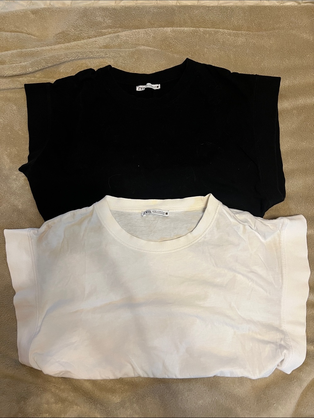 Zara Medium Black and White Muscle Tee Tank Duo